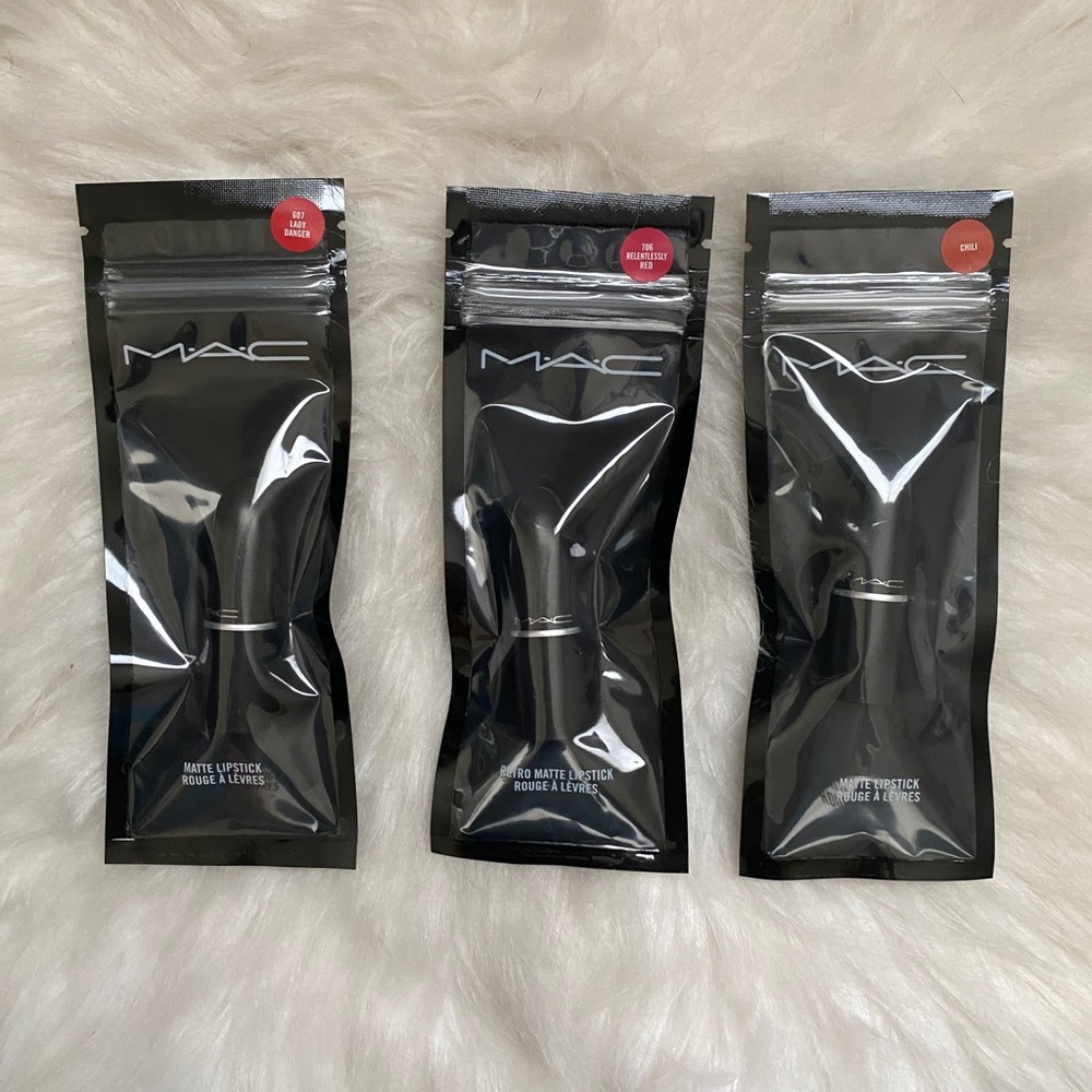 MAC mini lipstick 3 lipstick lot sealed - Picture 2 of 6